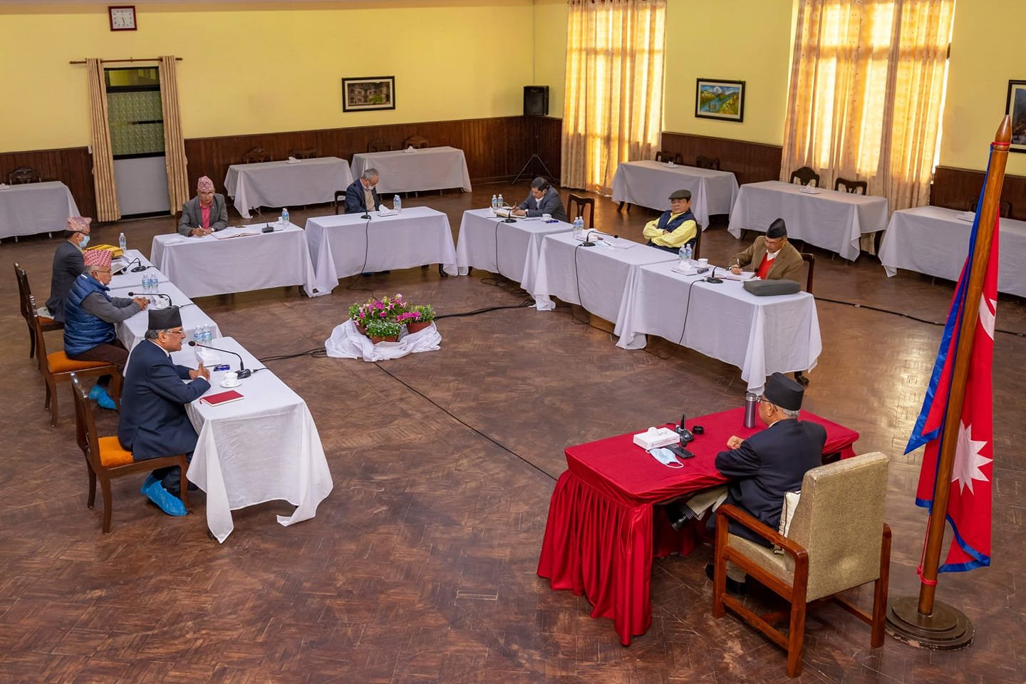 नेकपा सचिवालय बैठक बस्दै, मन्त्रिपरिषद् पुर्नगठन गर्ने तयारी