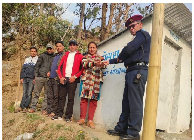 नेपाली कांग्रेस द्वारा रामारोशनमा शौचालय निर्माण